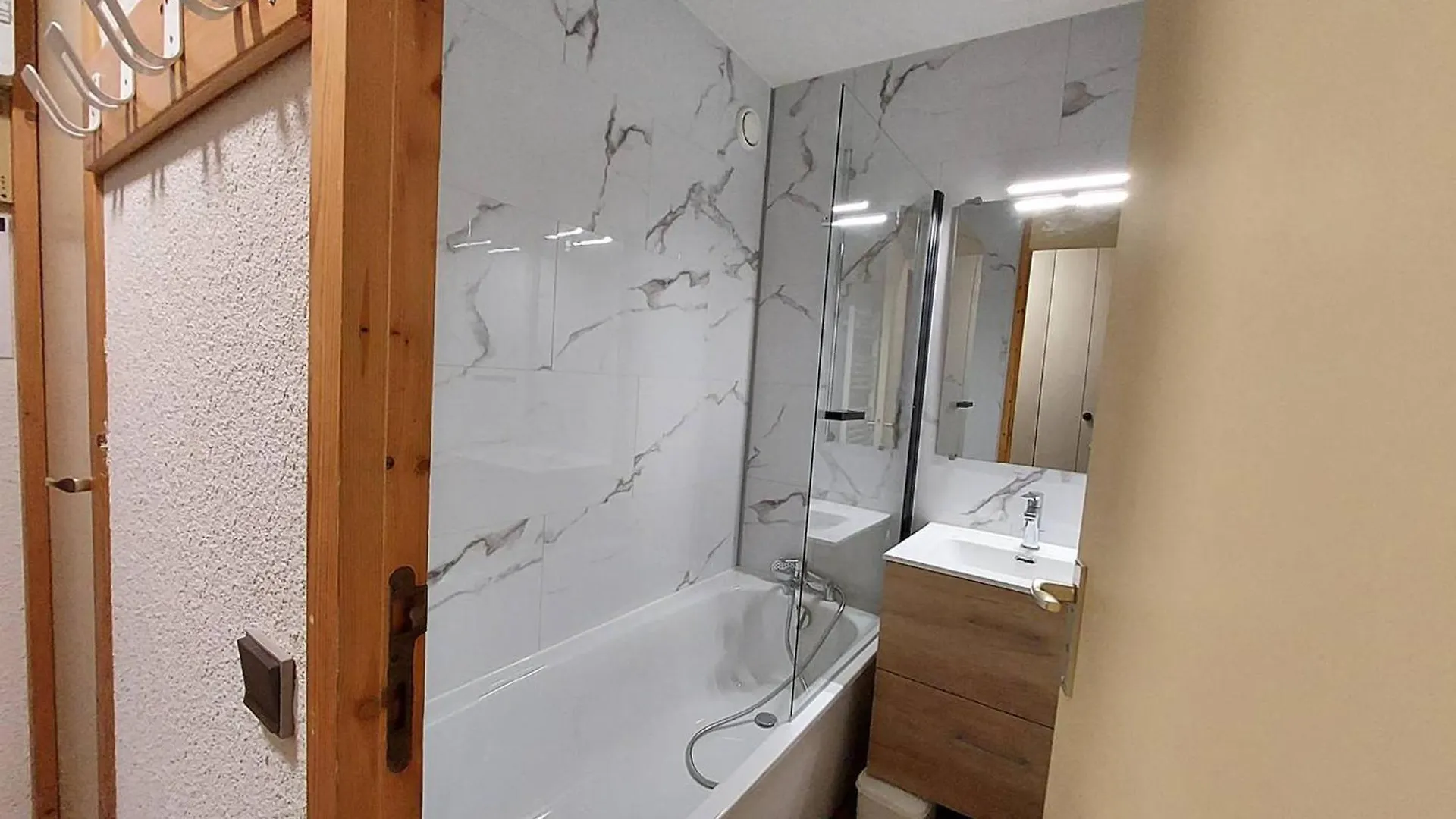 Appartement Ski-In/Out, Proche Esf Et Commerces, Animaux Acceptes - Fr-1-356-530 Valmorel 0*,  France
